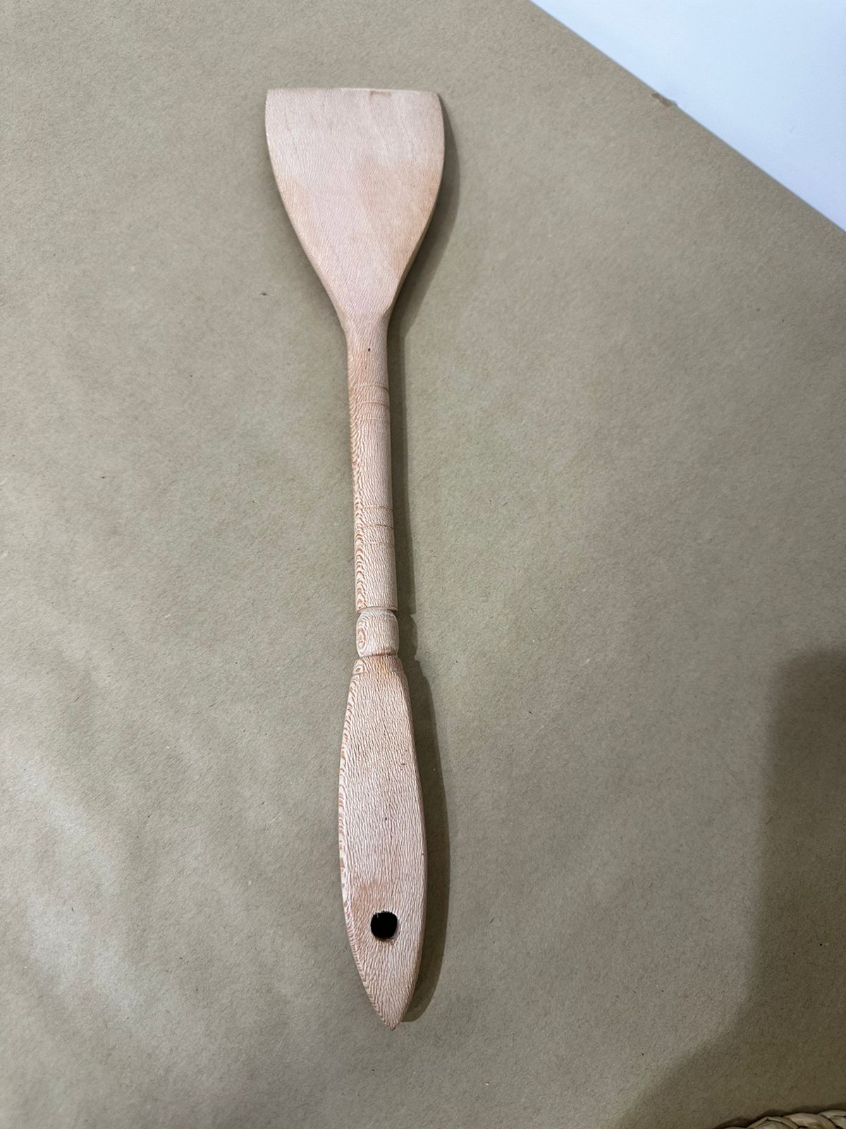 Wooden Spatula with Long Handle – Safe for Non-Stick Cookware - Diqqawi Plates