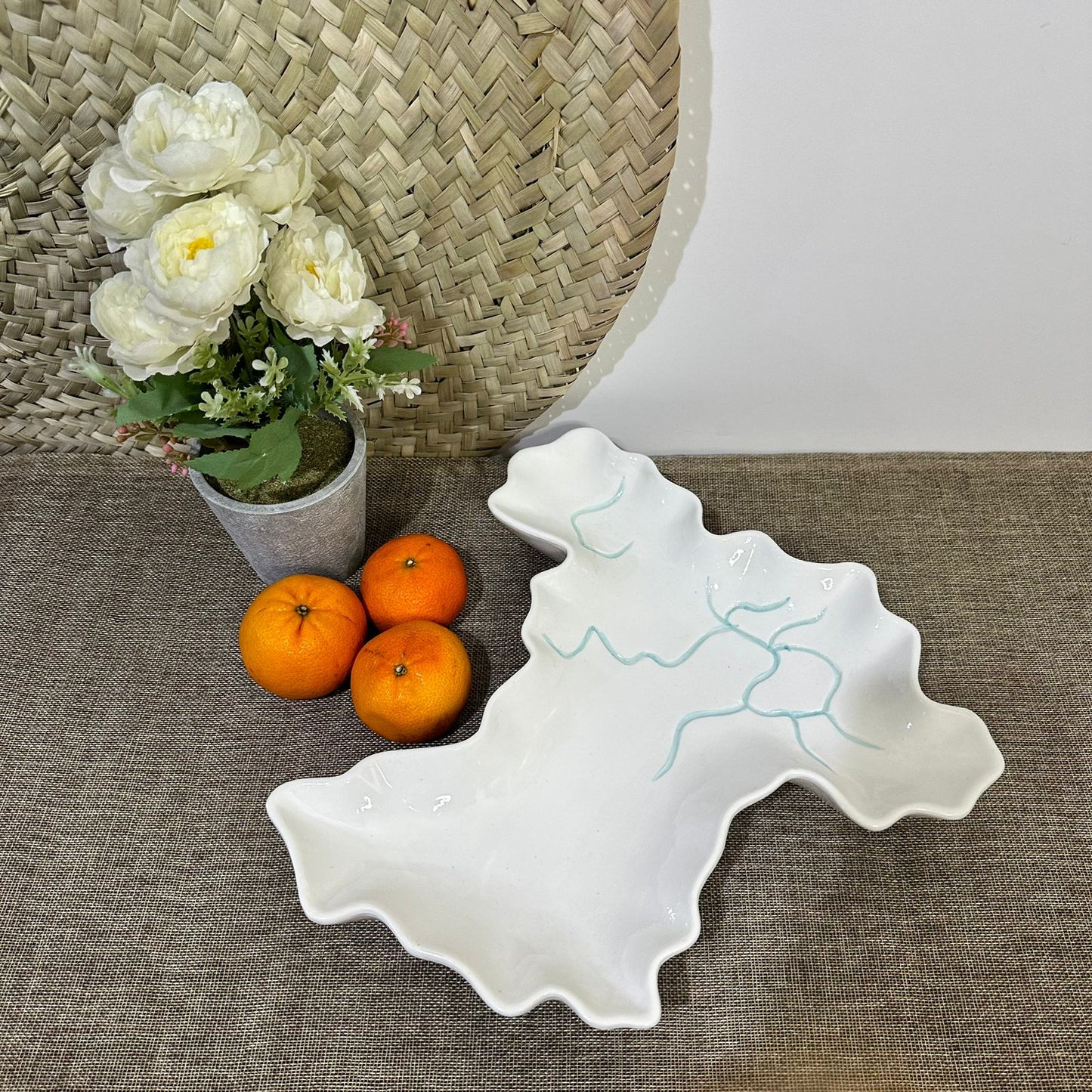 Irregular Stylish Porcelain Serving Platter styl5 - Diqqawi Plates