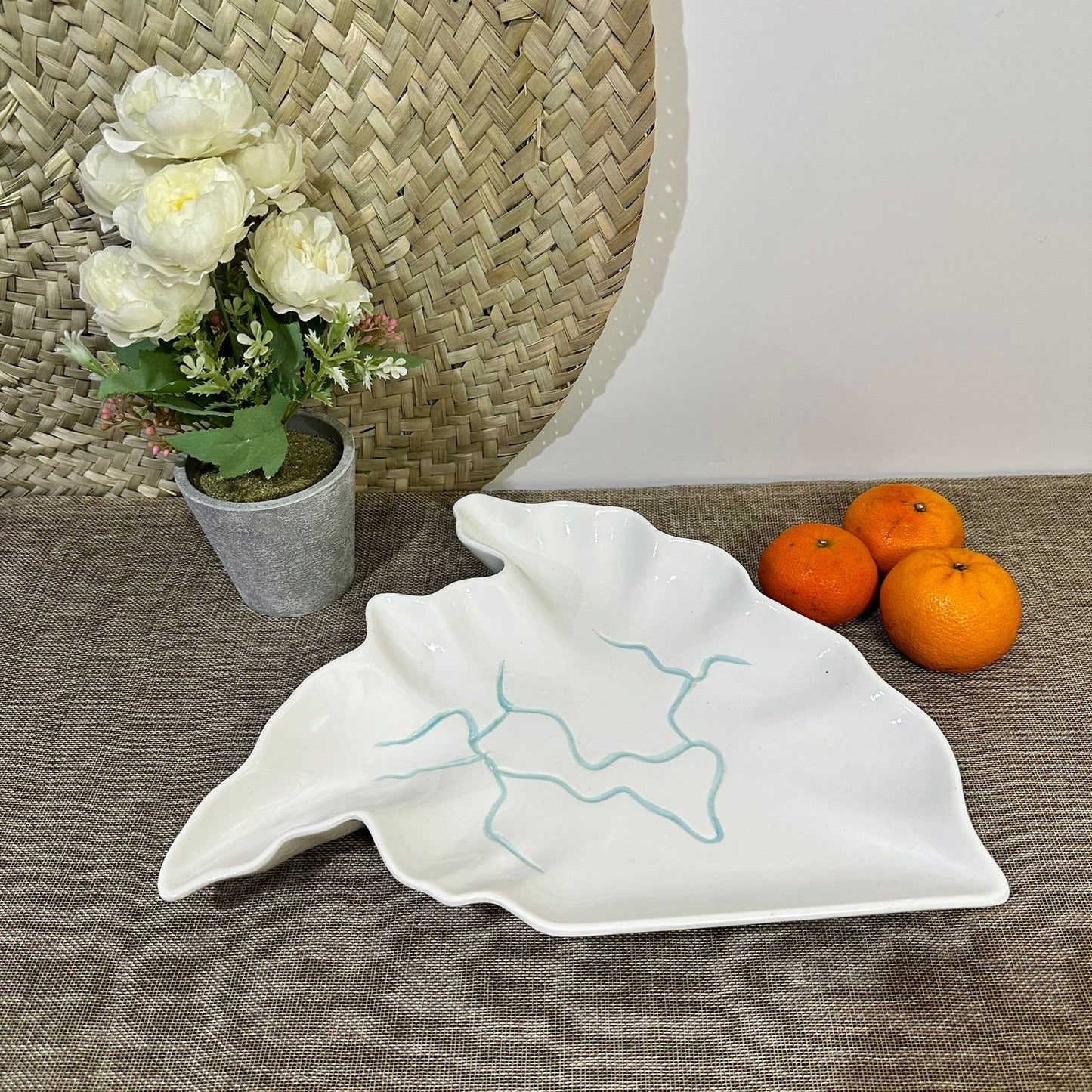 Irregular Stylish Porcelain Serving Platter styl6 - Diqqawi Plates