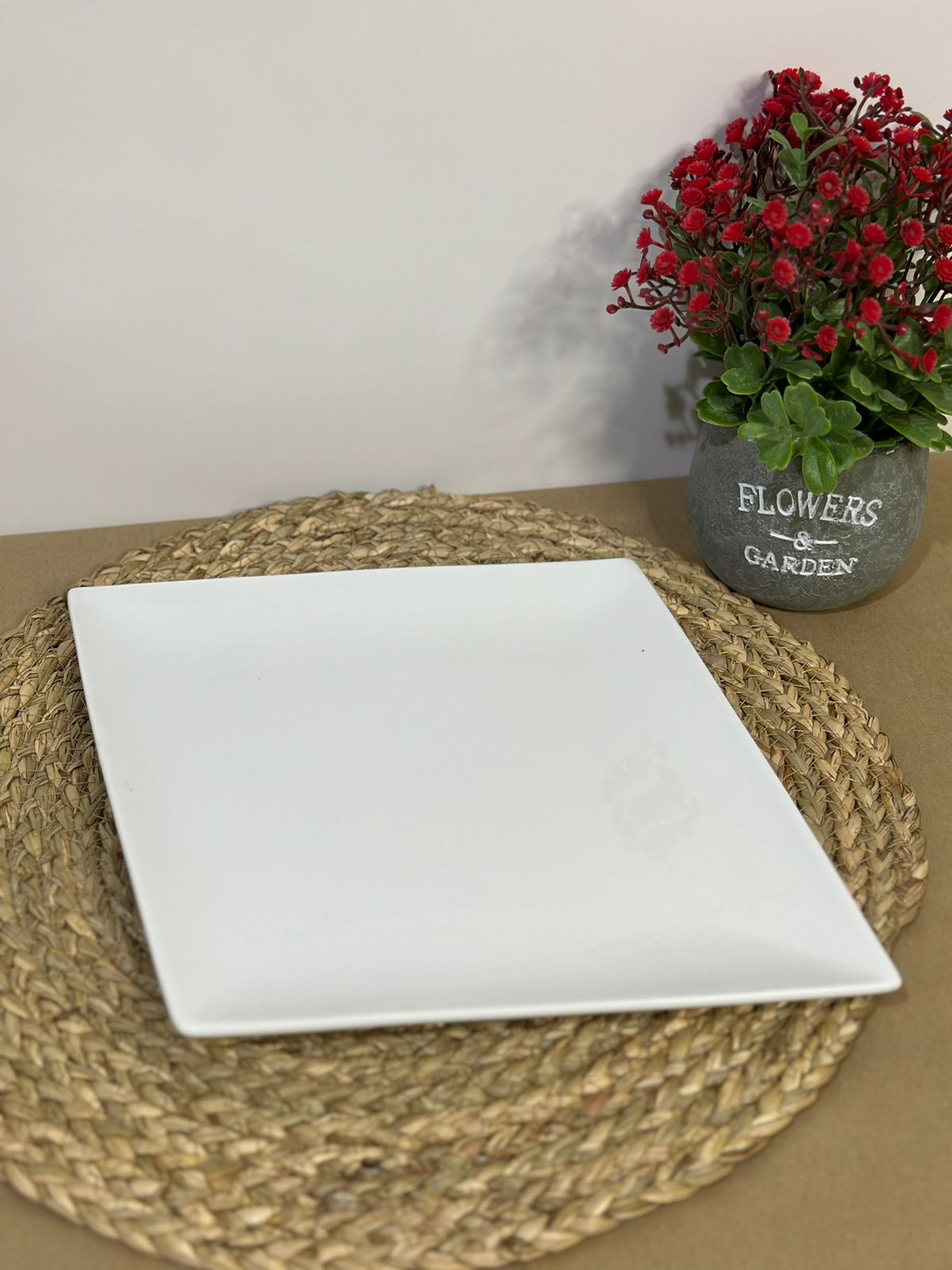 Specific shape Porcelain plate - Diqqawi Plates