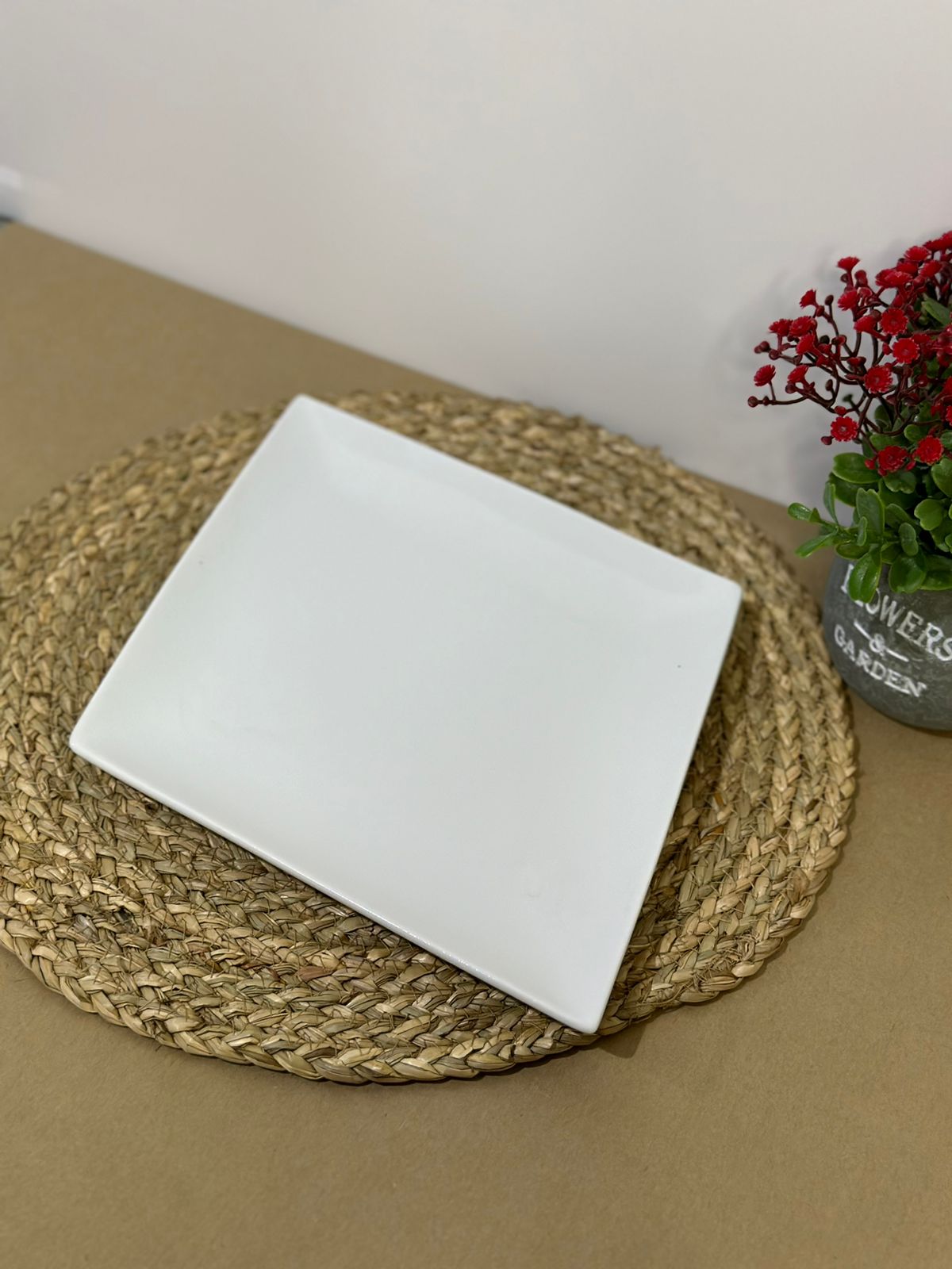 Specific shape Porcelain plate - Diqqawi Plates